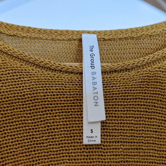 Aritzia the group Babaton Marianna crop sweater S - Picture 4 of 8